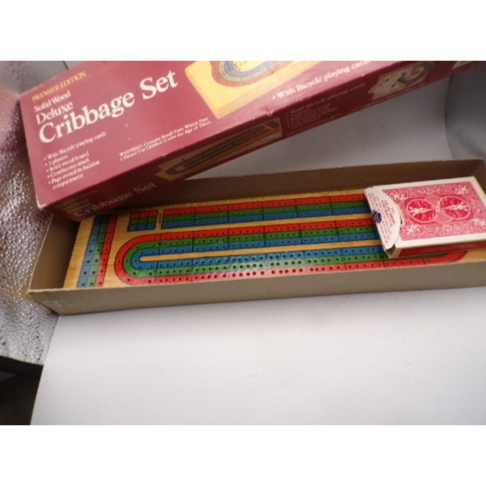 Cardinal Premier Edition Solid Wood Deluxe Cribbage Set with Bicycle Cards 3-Tr‎ - Picture 2 of 2